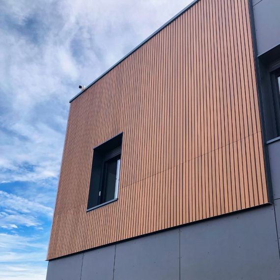 # Klasse D WPC WEO60 cladding Teak 33x170mm (wb 140mm) L=3.90m FSC®100%